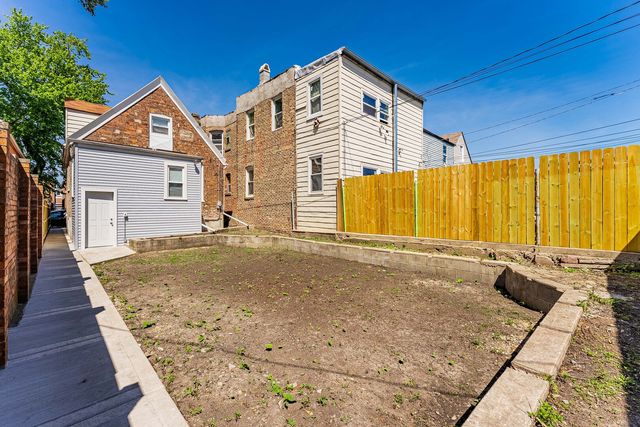 2231 S Drake Avenue, Chicago, IL 60623