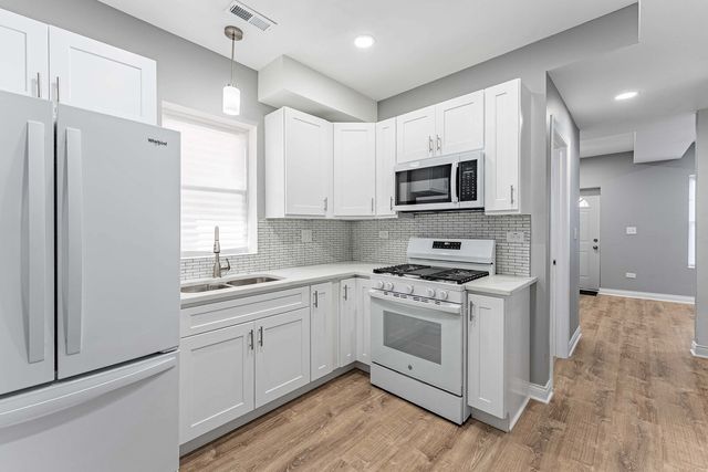 2231 S Drake Avenue, Chicago, IL 60623