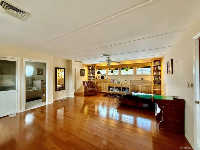 912-918 Hollow Road, Salt Point, NY 12578