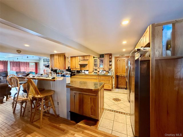 912-918 Hollow Road, Salt Point, NY 12578