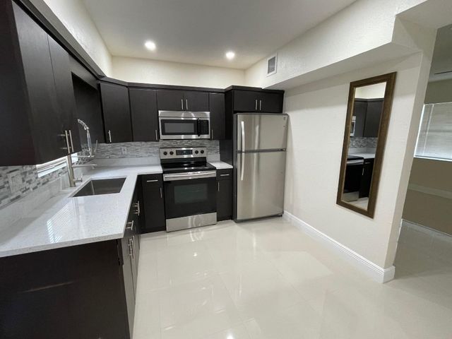 1809 NW 13th Court, Fort Lauderdale, FL 33311