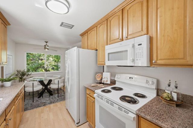 420 Alberto Way 41, Los Gatos, CA 95032
