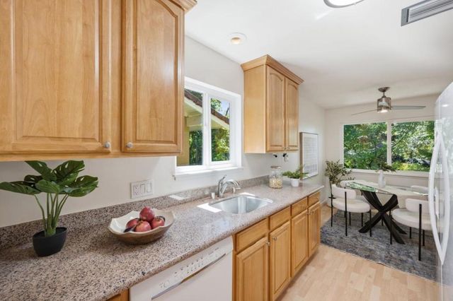 420 Alberto Way 41, Los Gatos, CA 95032
