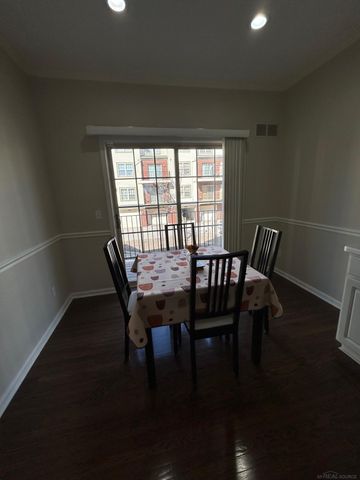 3135 camden Drive, Troy, MI 48084