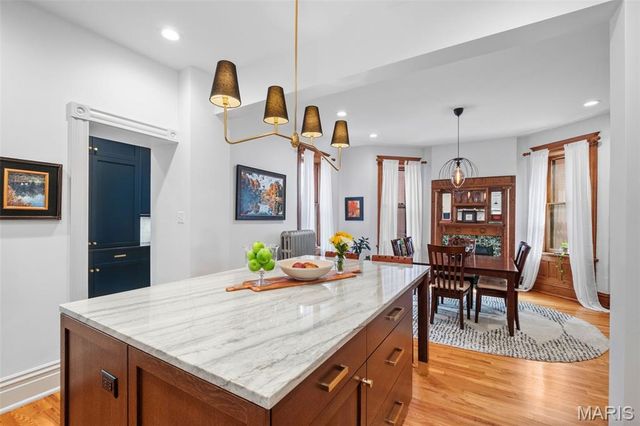 3241 Geyer Avenue, St Louis, MO 63104