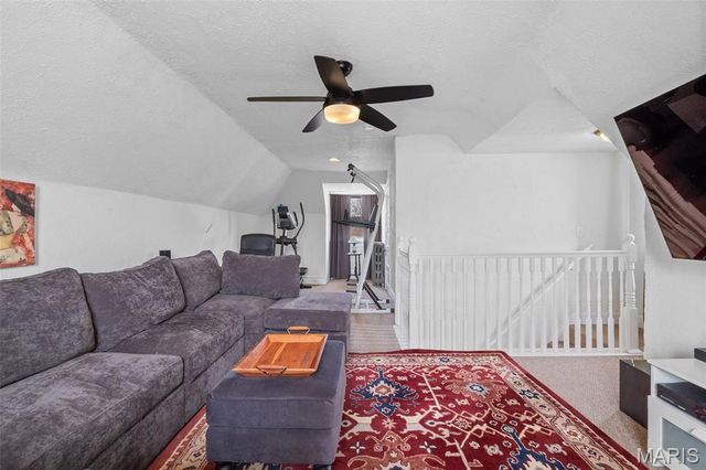 3241 Geyer Avenue, St Louis, MO 63104