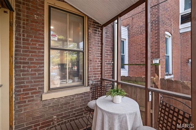3241 Geyer Avenue, St Louis, MO 63104