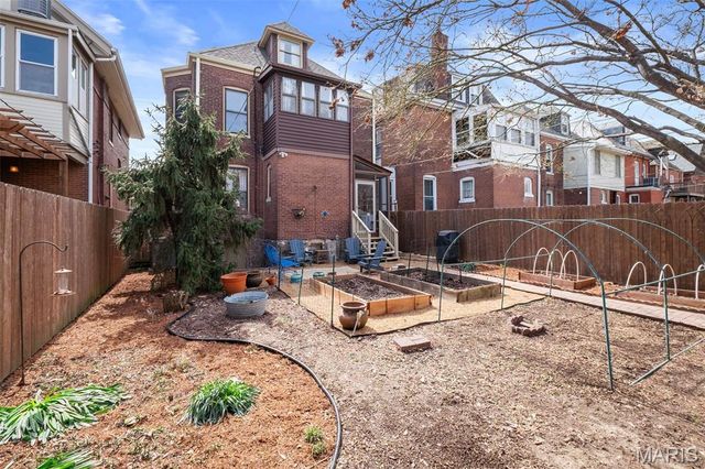 3241 Geyer Avenue, St Louis, MO 63104