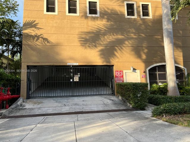 2650 SW 37 Ave 604, Coconut Grove, FL 33133