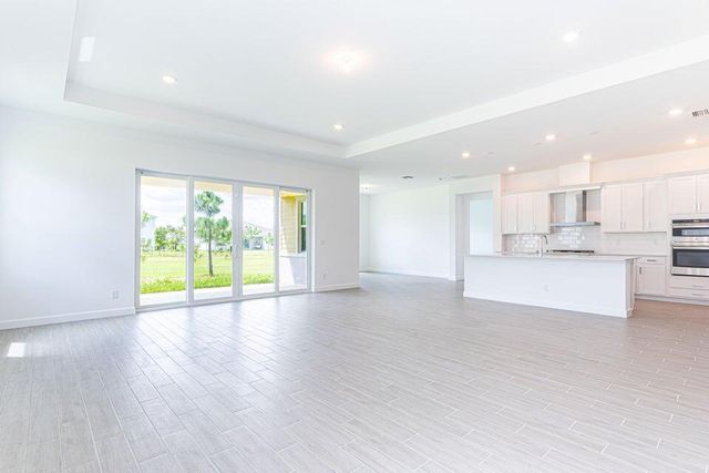 1061 Haywagon Trail, Loxahatchee, FL 33470