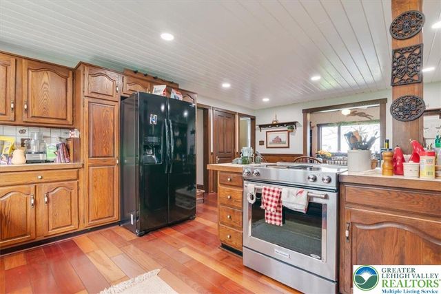 4006 Hecktown Road, Bethlehem City, PA 18020