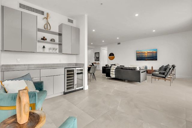 2100 Miami Road 403, Fort Lauderdale, FL 33316