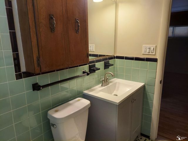 7914 Campbell Street, Taylor, MI 48180