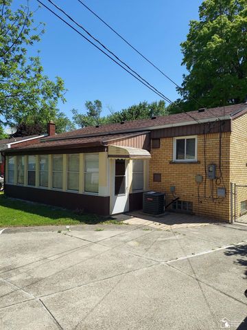 7914 Campbell Street, Taylor, MI 48180
