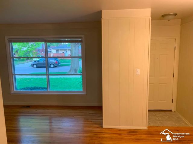 7914 Campbell Street, Taylor, MI 48180
