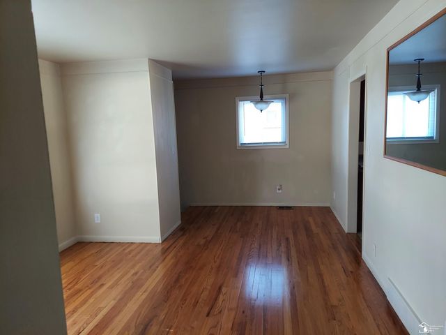 7914 Campbell Street, Taylor, MI 48180