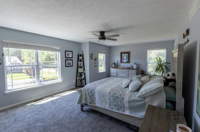 415 Edgewood Pass, Fenton, MI 48430