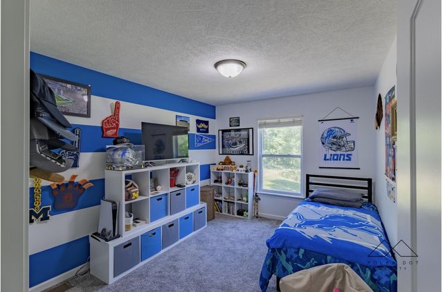 415 Edgewood Pass, Fenton, MI 48430