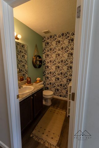 415 Edgewood Pass, Fenton, MI 48430