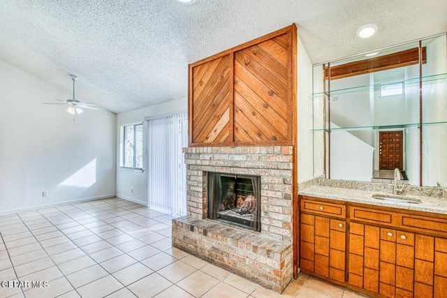 2012 Amy Sue Drive C, El Paso, TX 79936