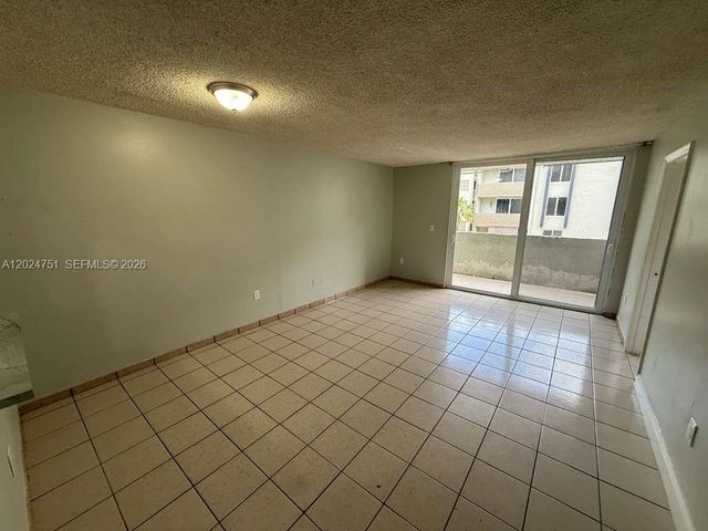 10000 NW 80th Ct 2345, Hialeah Gardens, FL 33016
