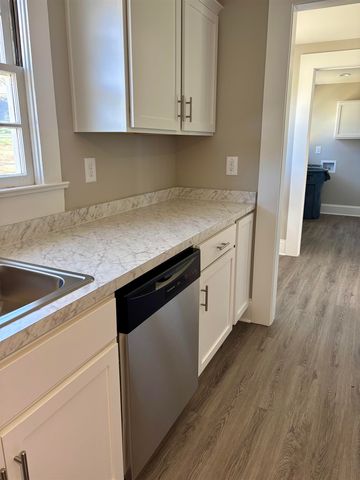 37 Bishop St, Inman, SC 29349