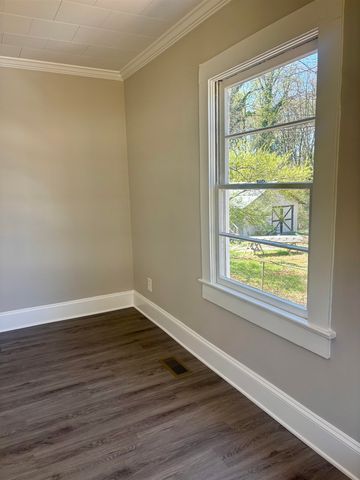 37 Bishop St, Inman, SC 29349