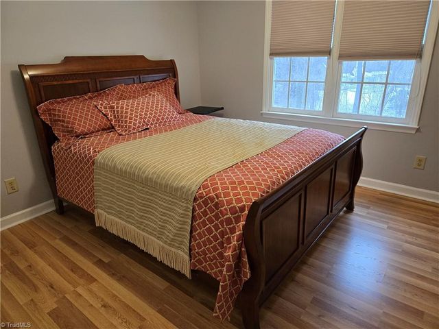 3405 Peninsula Drive, Jamestown, NC 27282