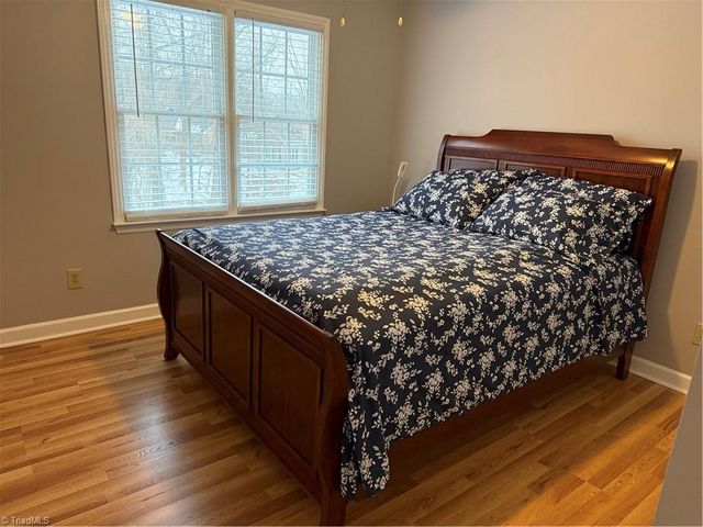 3405 Peninsula Drive, Jamestown, NC 27282