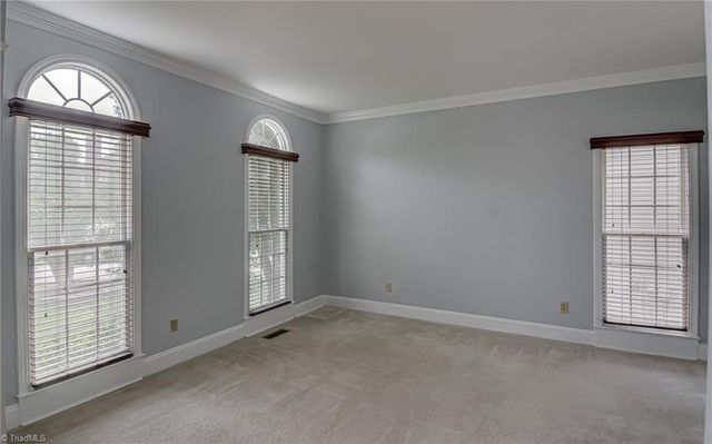 3405 Peninsula Drive, Jamestown, NC 27282