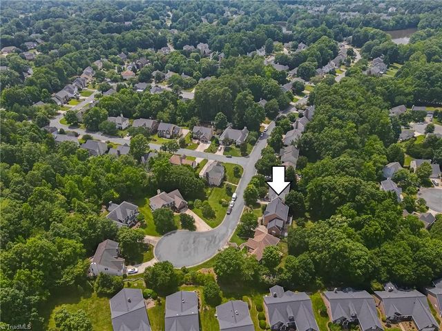 3405 Peninsula Drive, Jamestown, NC 27282