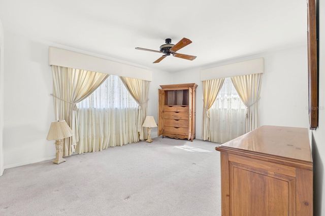 521 S LARRY CIRCLE, Brandon, FL 33511