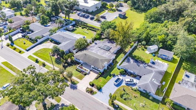 521 S LARRY CIRCLE, Brandon, FL 33511