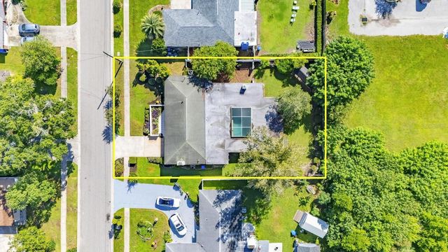 521 S LARRY CIRCLE, Brandon, FL 33511