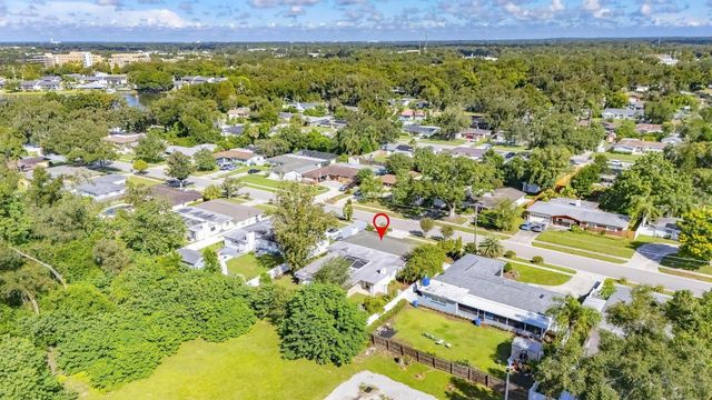 521 S LARRY CIRCLE, Brandon, FL 33511