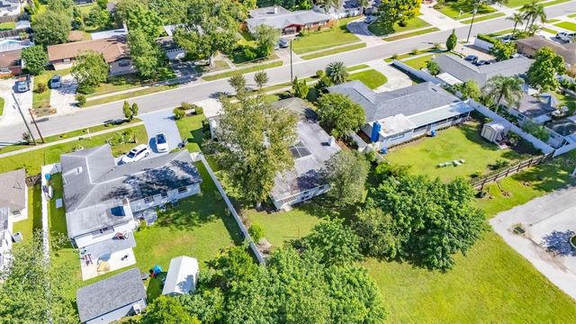 521 S LARRY CIRCLE, Brandon, FL 33511