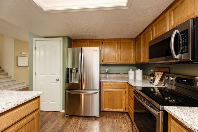 6071 N Drake Way, Garden City, ID 83714