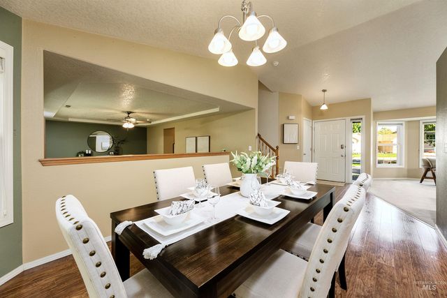 6071 N Drake Way, Garden City, ID 83714