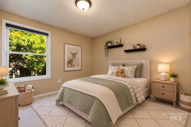 6071 N Drake Way, Garden City, ID 83714