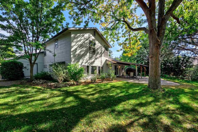 6071 N Drake Way, Garden City, ID 83714