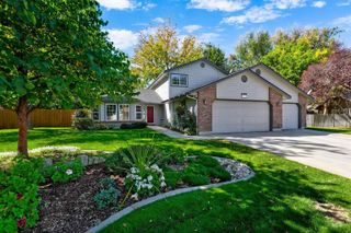 6071 N Drake Way, Garden City, ID 83714