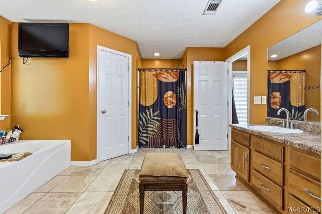 51 Kingston Drive, Pike Road, AL 36064