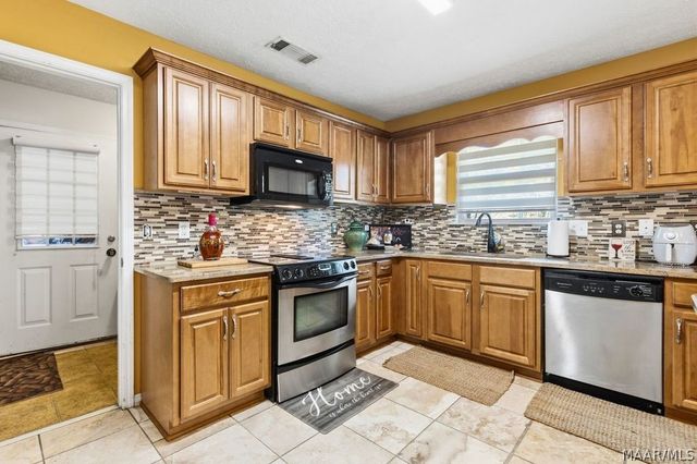 51 Kingston Drive, Pike Road, AL 36064