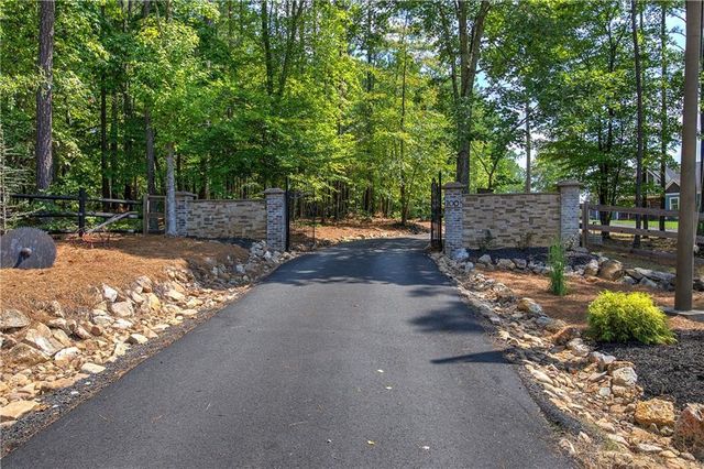 100 Buckwood Farms Path, Dallas, GA 30132