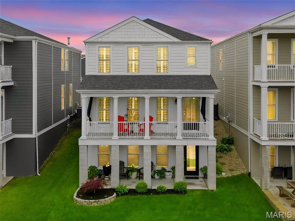 1064 Dyess Way, St Charles, MO 63301