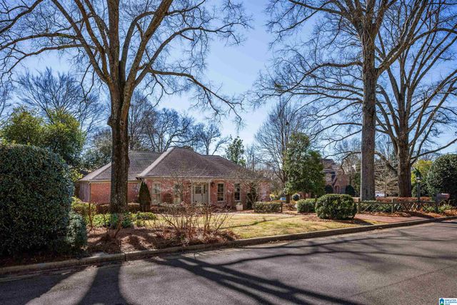 2201 CHANTICLEER LANE, Vestavia Hills, AL 35216