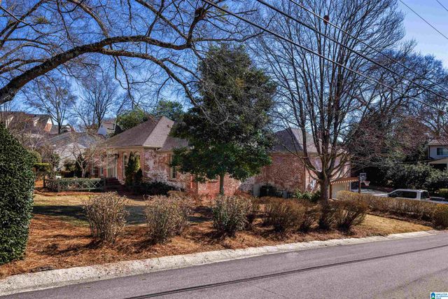 2201 CHANTICLEER LANE, Vestavia Hills, AL 35216