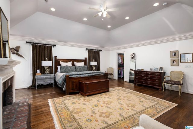 2201 CHANTICLEER LANE, Vestavia Hills, AL 35216