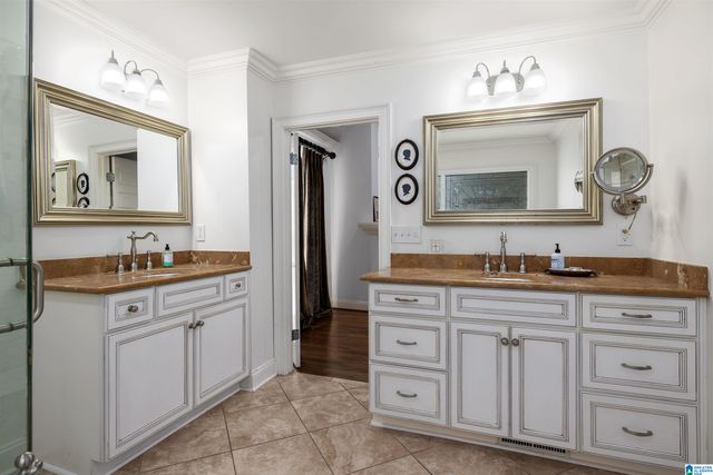 2201 CHANTICLEER LANE, Vestavia Hills, AL 35216