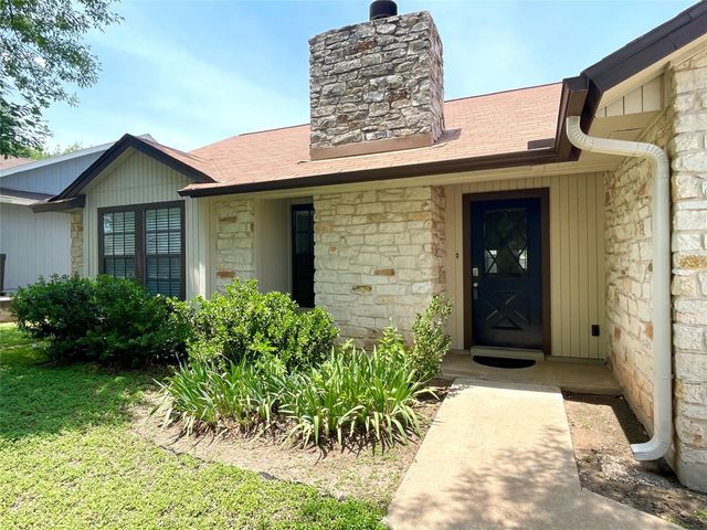 1008 Cresswell DR, Pflugerville, TX 78660